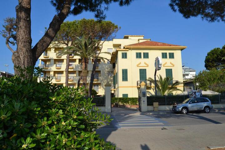 Hotel Quattro Palme