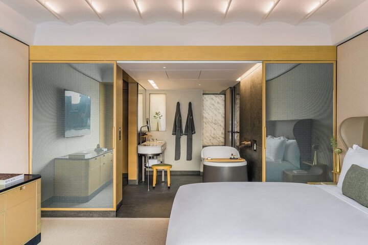 Room 100 of 239