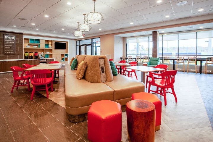 Entrance & Lobby