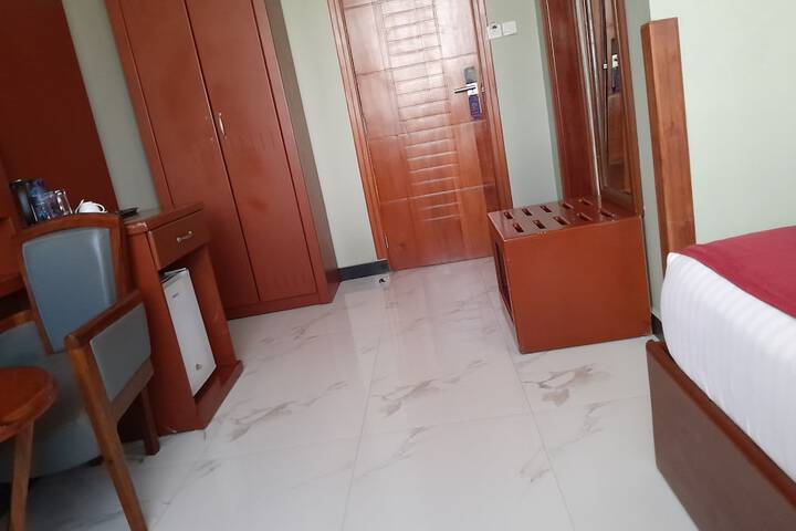 Room 20 of 119