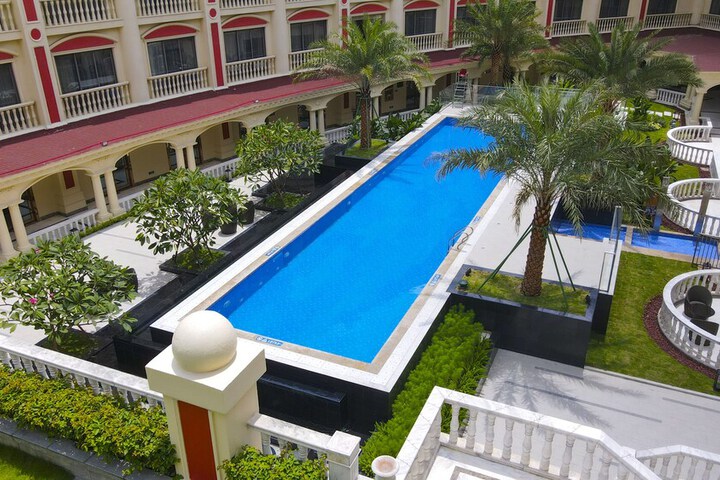 Pool 56 of 103