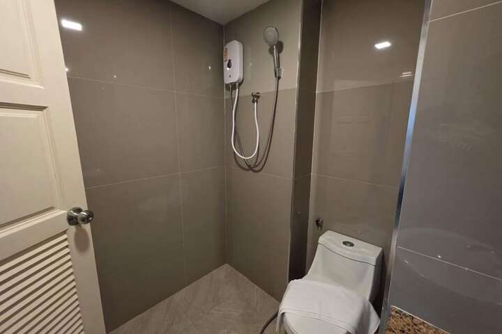 Room 43 of 79