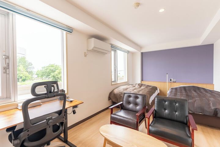 Room 8 of 29