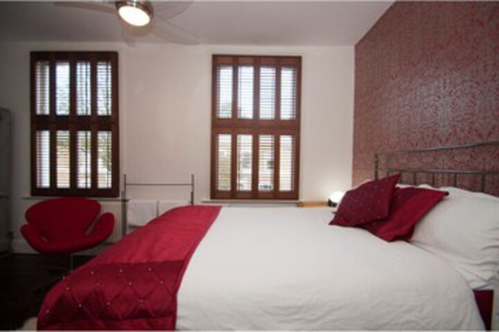 Room 12 of 21