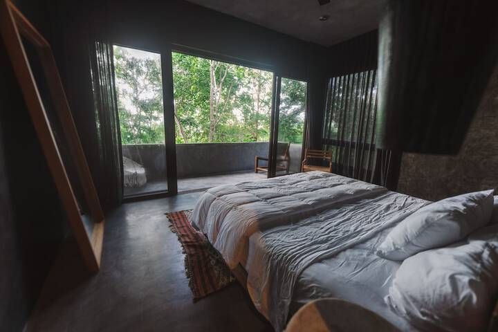 Room 21 of 87
