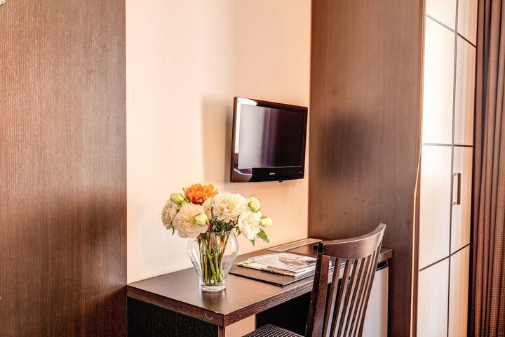 Room 35 of 119