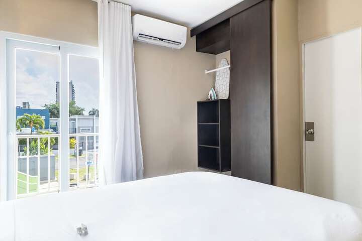 Room 5 of 25