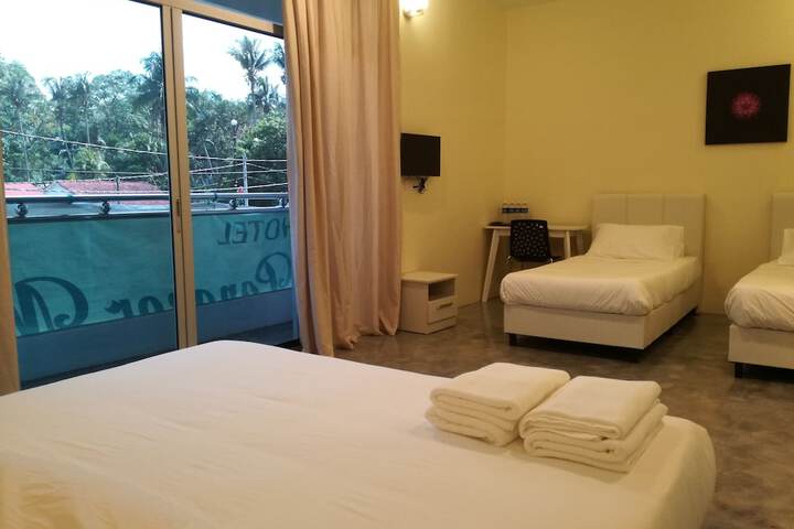 Room 10 of 23