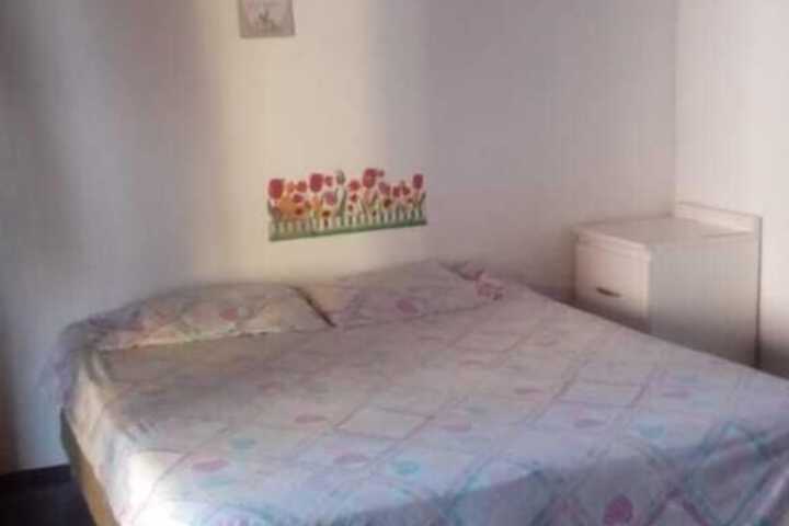 Room 15 of 18