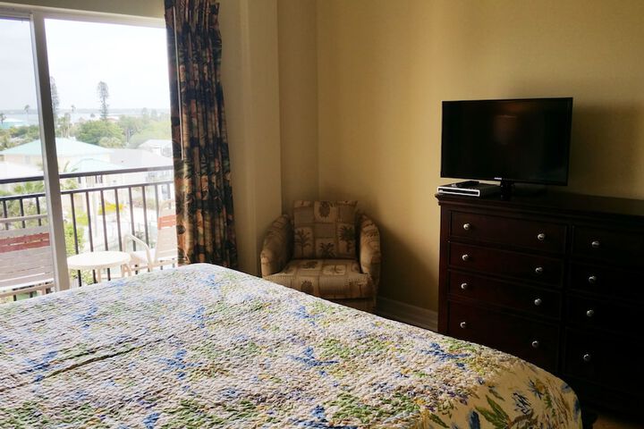 Room 114 of 132