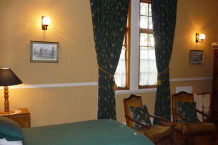 Room 8 of 24