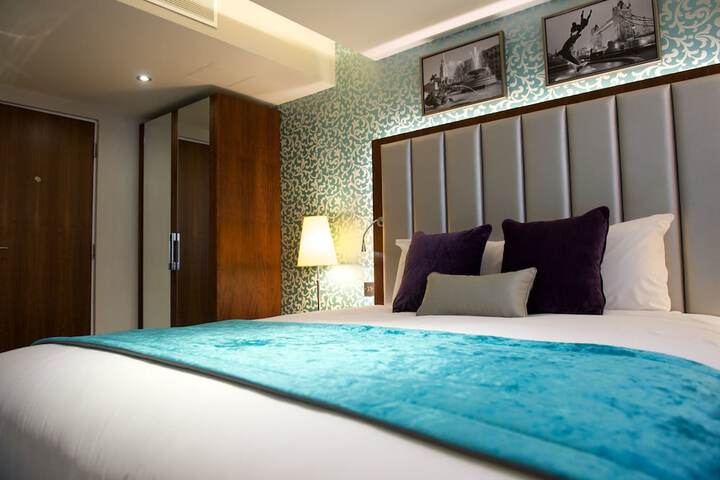 Room 34 of 75