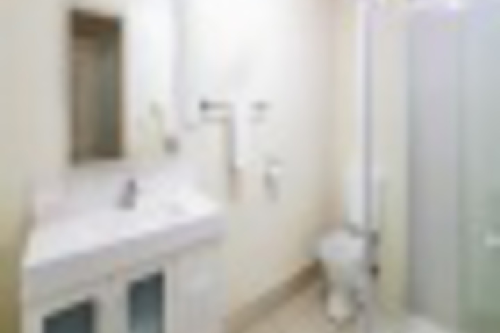 Room 290 of 611