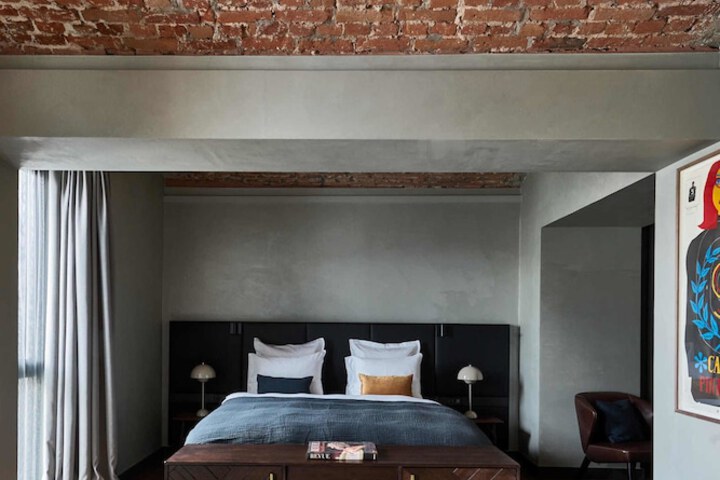 Room 10 of 54