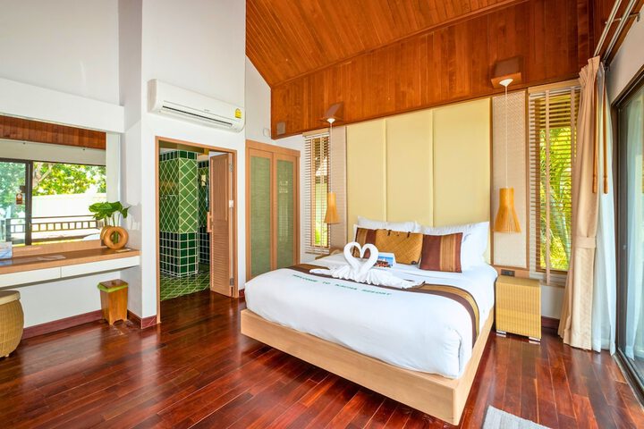 Room 20 of 99