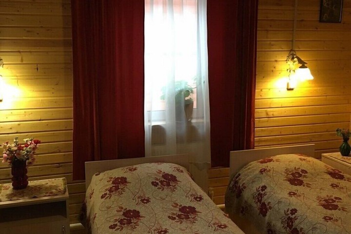Room 26 of 46