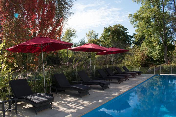 Pool 37 of 54