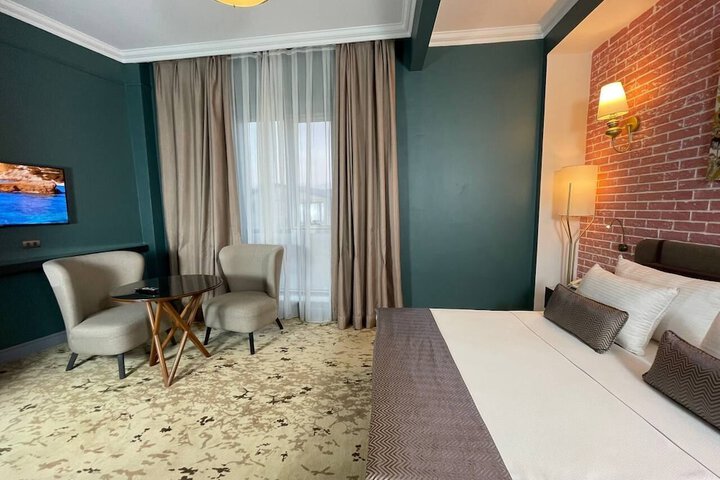 Room 36 of 75