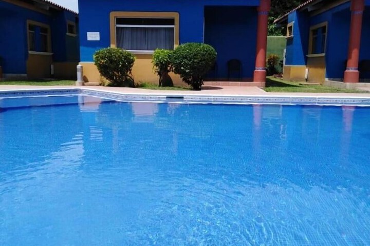 Pool 25 of 53