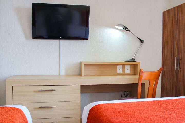 Room 19 of 58