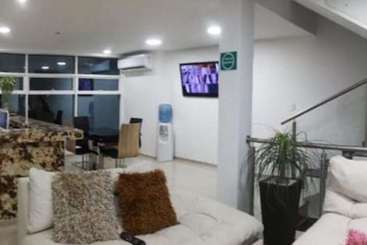 Room 15 of 21