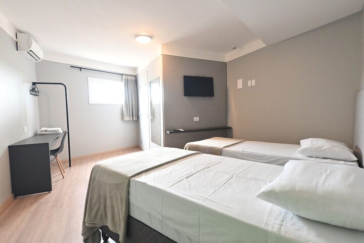 Room 46 of 130