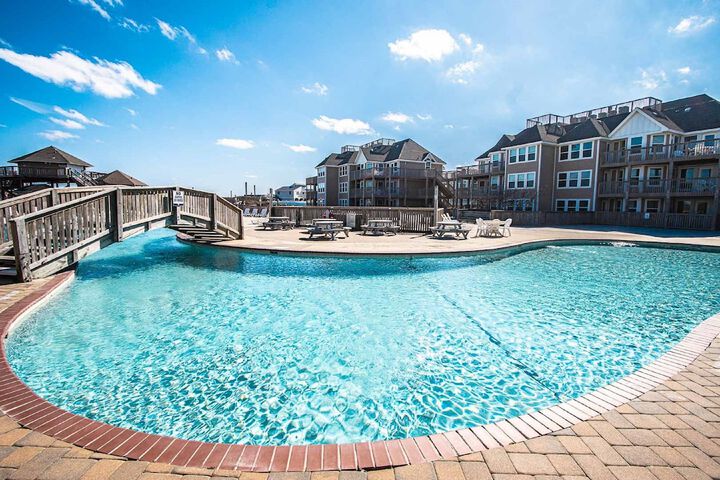 Pool Hotel