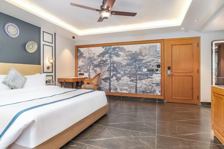Room 21 of 45