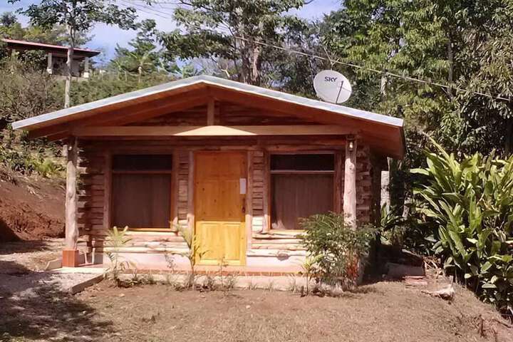 Room 5 of 12