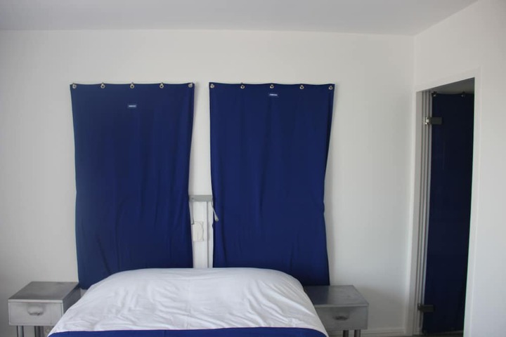 Room 2 of 41