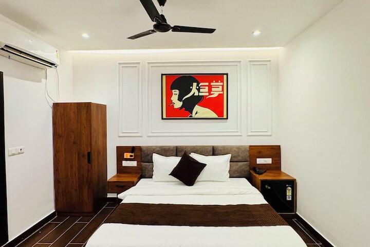 Room 34 of 51