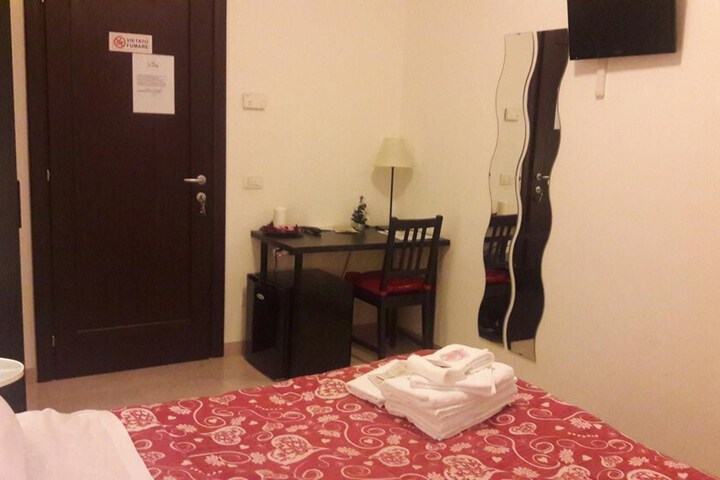Room 26 of 63