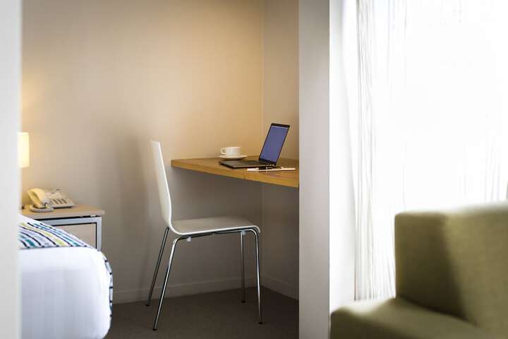 Room 7 of 27