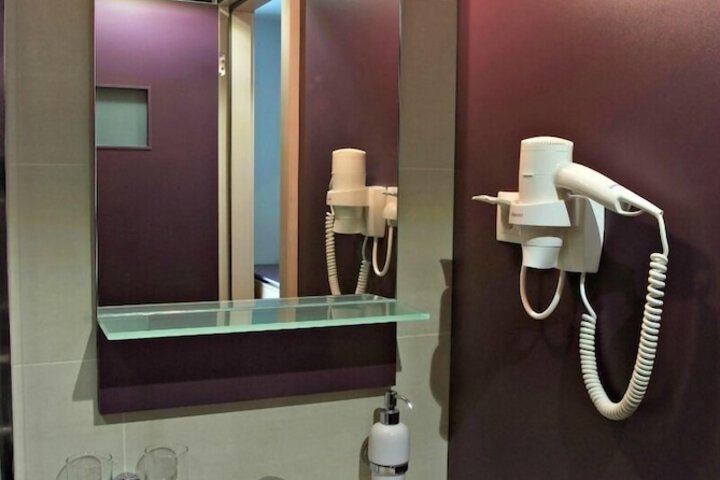 Clean Restrooms