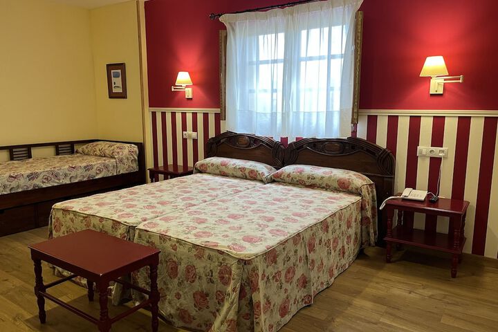 Room 13 of 78