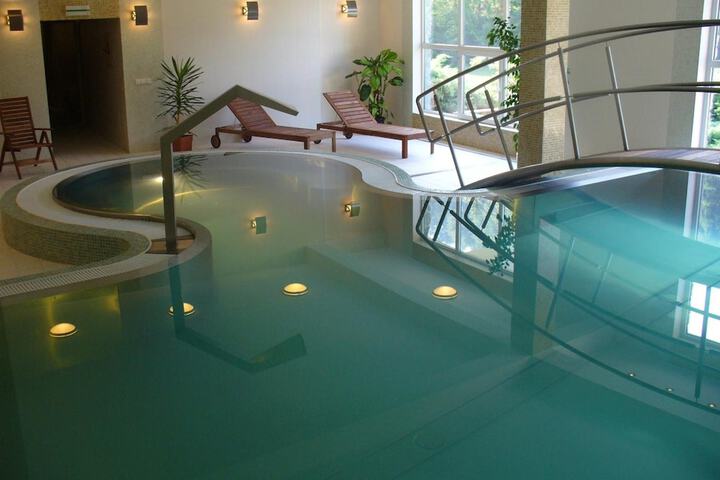 Spa 28 of 47