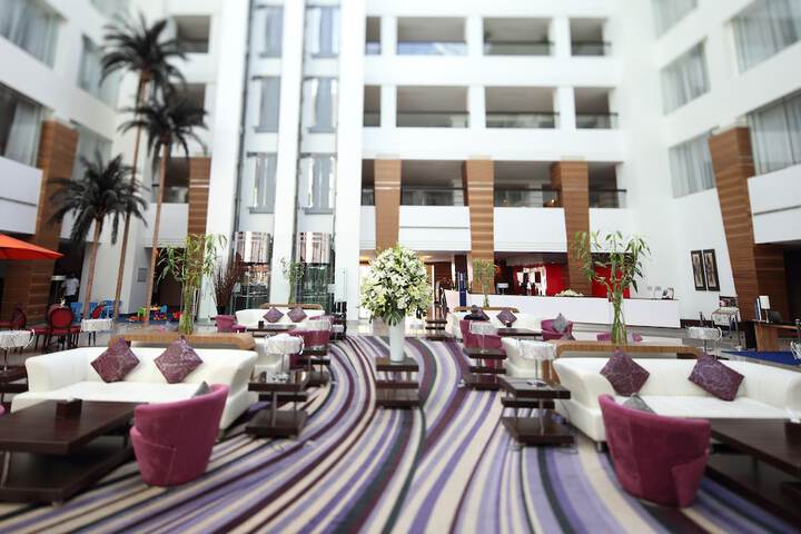 Guest Lobby