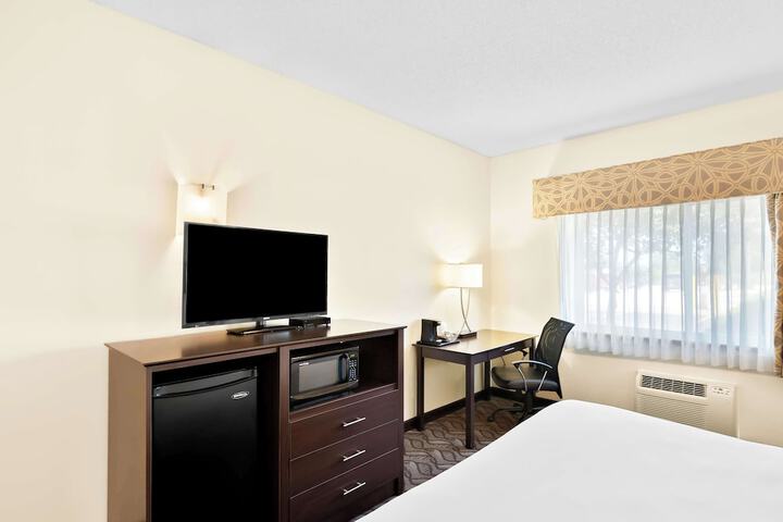 Room 15 of 31