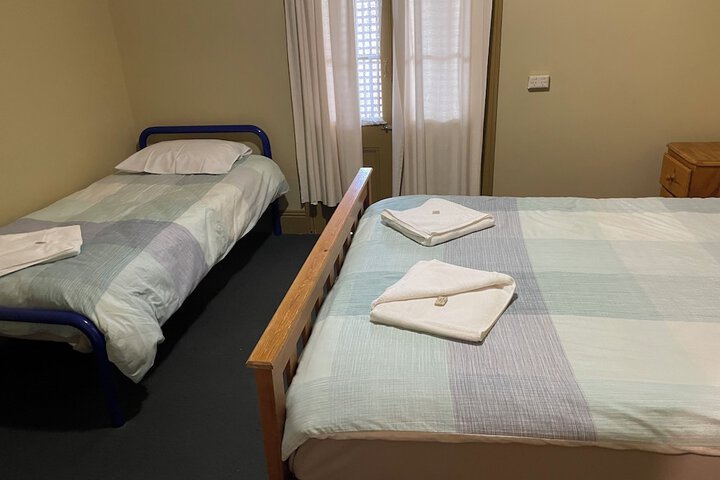 Room 2 of 17