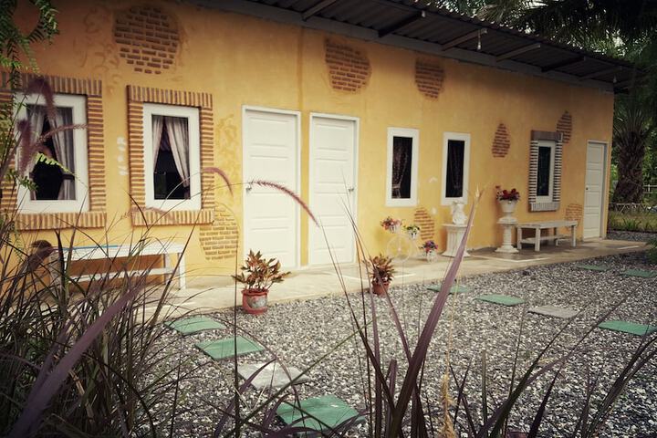 Room 8 of 30