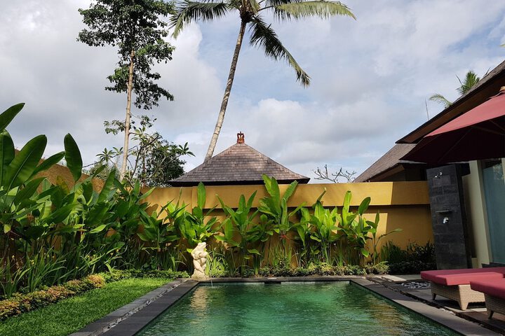 Hotel Exterior 163 of 171