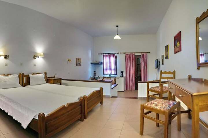 Room 7 of 35