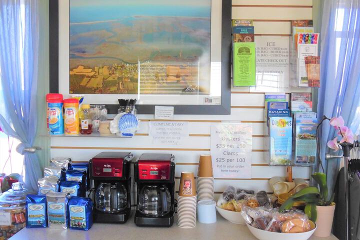 Breakfast/Coffee Service 92 of 96