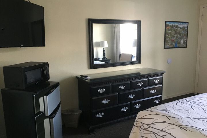 Room 5 of 22
