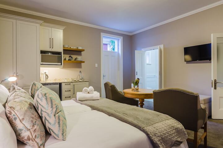 Room 9 of 126