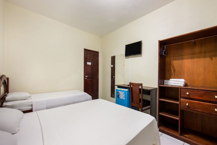Room 14 of 32