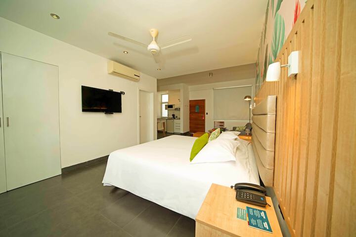 Room 85 of 146