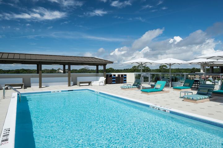 Rooftop pool