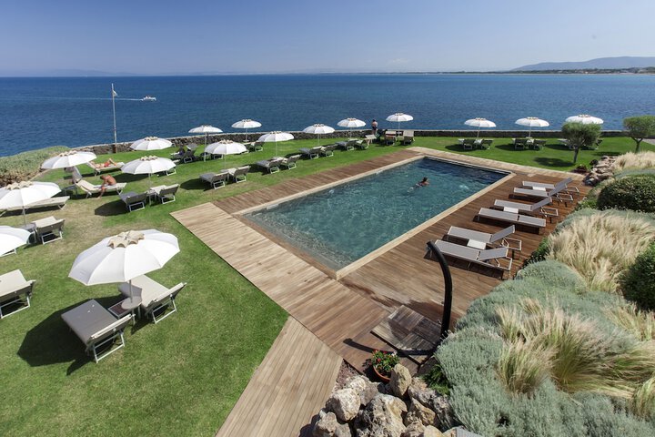 Pool 52 of 77