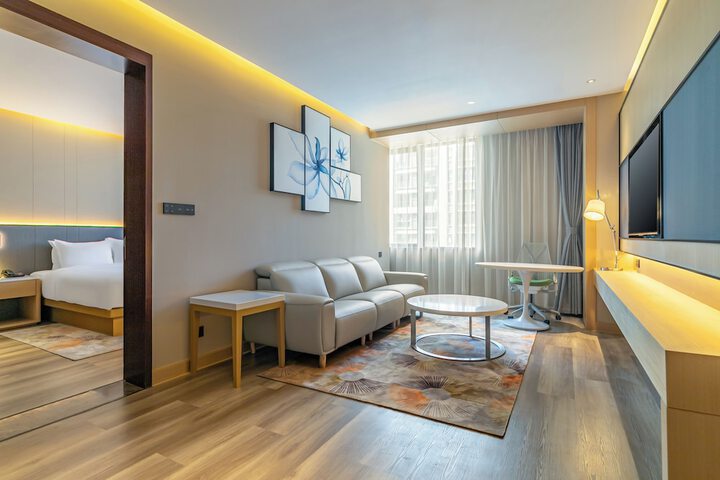 Room 25 of 86